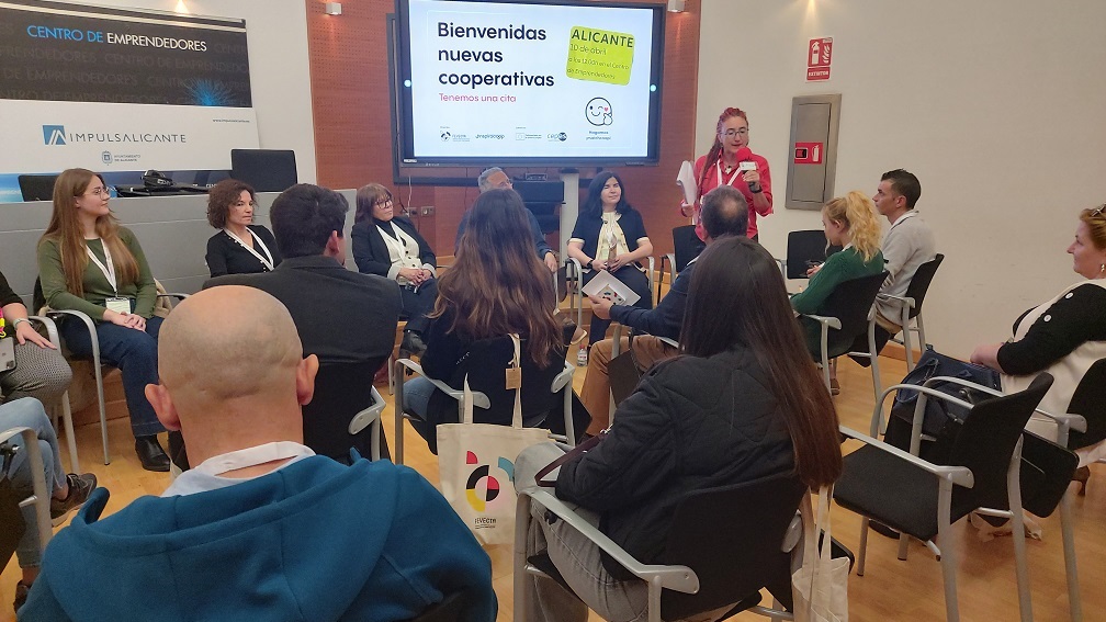 FEVECTA da la bienvenida a nuevas cooperativas de trabajo de Alicante a través de un programa de radio 