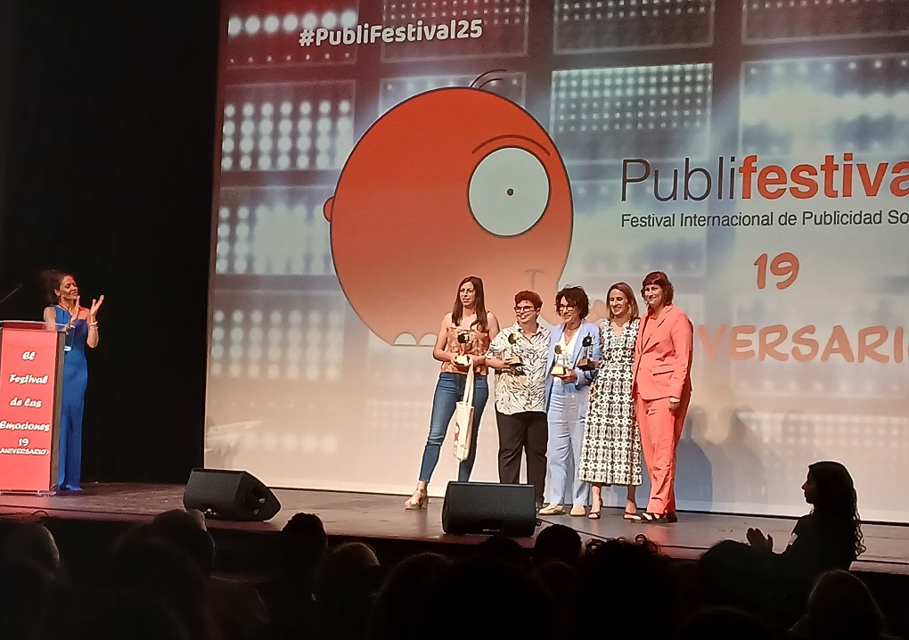 MakinAcción Coop V se alza con dos galardones en el Publifestival 2025 con campañas que apuestan por la creatividad transformadora 